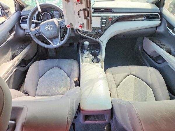 2020 TOYOTA CAMRY