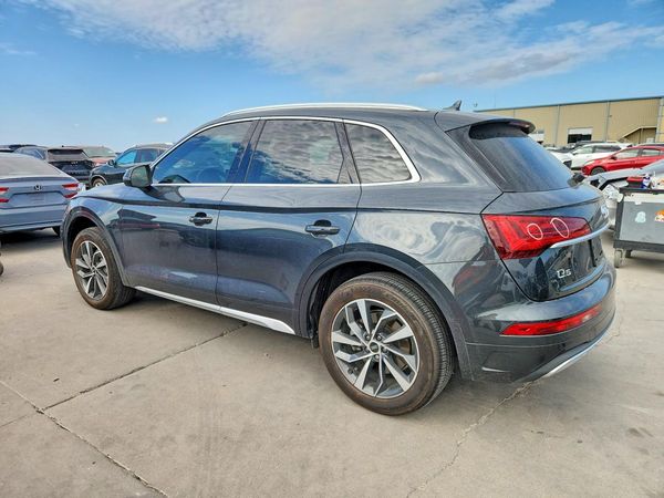 2021 AUDI Q5 quattro Premium Plus