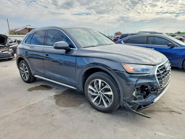 2021 AUDI Q5 quattro Premium Plus