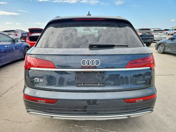 2021 AUDI Q5 quattro Premium Plus