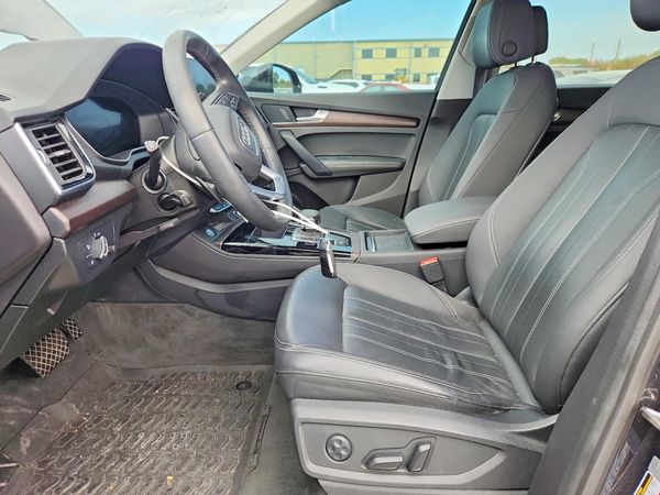 2021 AUDI Q5 quattro Premium Plus