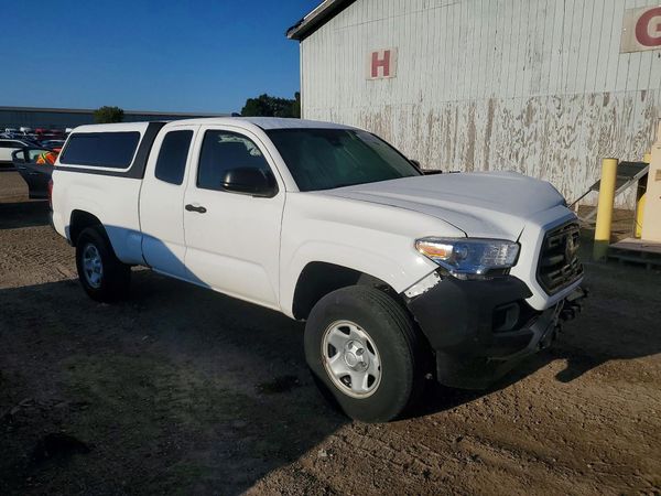 2018 TOYOTA TACOMA SR/SR5