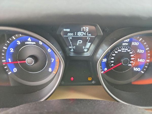 2013 HYUNDAI ELANTRA