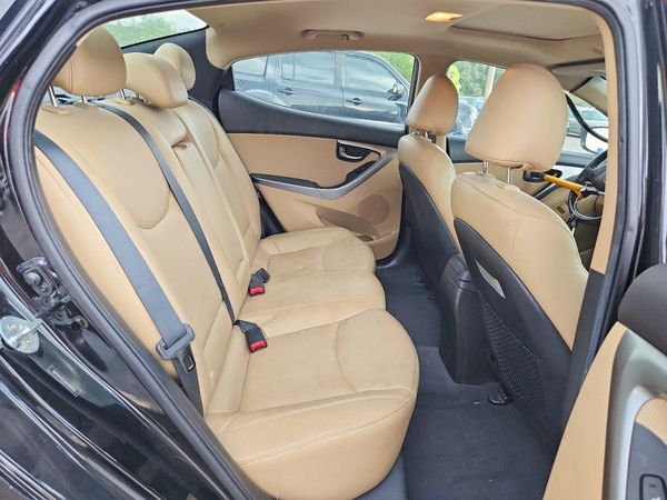 2013 HYUNDAI ELANTRA