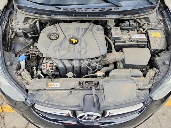 2013 HYUNDAI ELANTRA