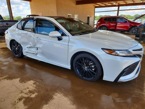 2021 TOYOTA CAMRY XSE
