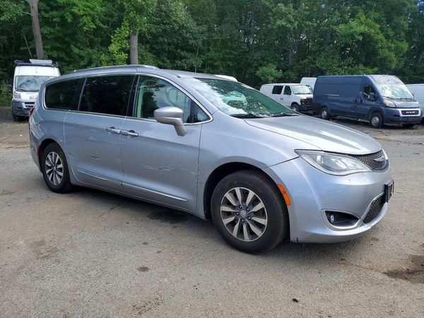 2020 CHRYSLER PACIFICA