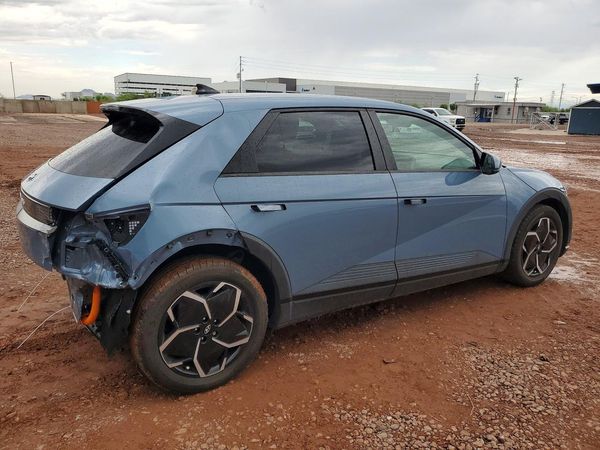 2024 HYUNDAI IONIQ SE