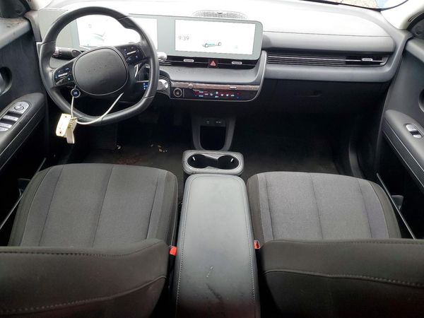 2024 HYUNDAI IONIQ SE