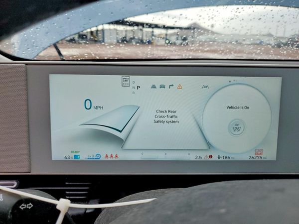 2024 HYUNDAI IONIQ SE