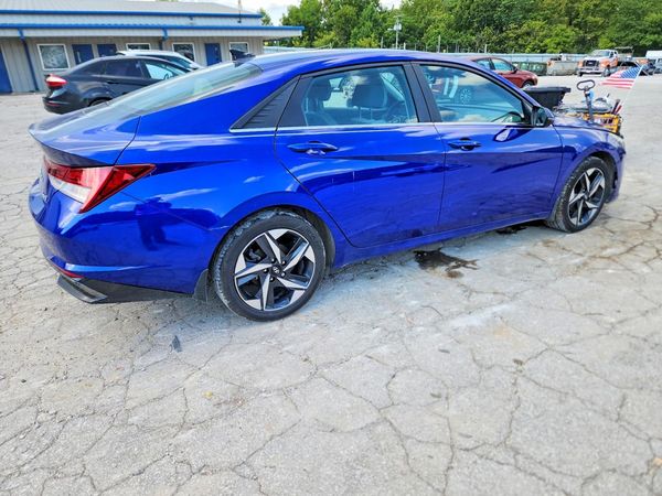 2023 HYUNDAI ELANTRA