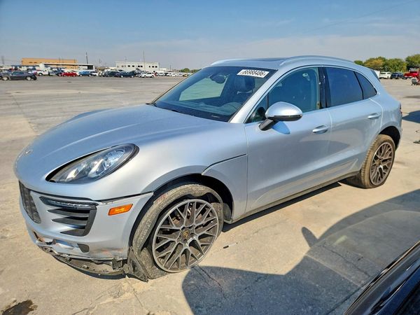 2016 PORSCHE MACAN