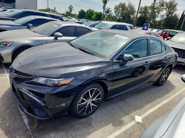 2024 TOYOTA CAMRY