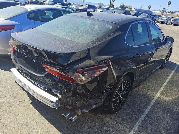 2024 TOYOTA CAMRY