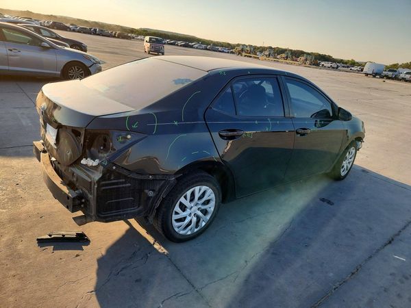 2017 TOYOTA COROLLA