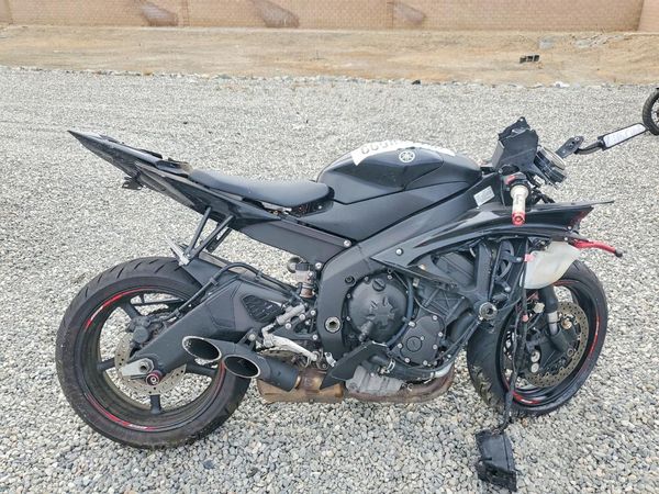 2015 YAMAHA YZF600