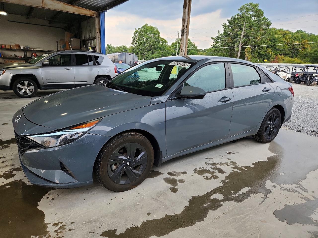 2022 HYUNDAI ELANTRA