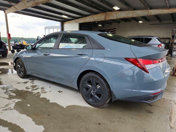2022 HYUNDAI ELANTRA