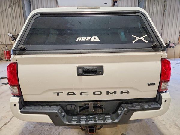 2019 TOYOTA TACOMA SR5