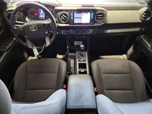 2019 TOYOTA TACOMA SR5
