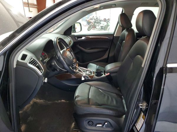 2013 AUDI Q5 Premium Plus