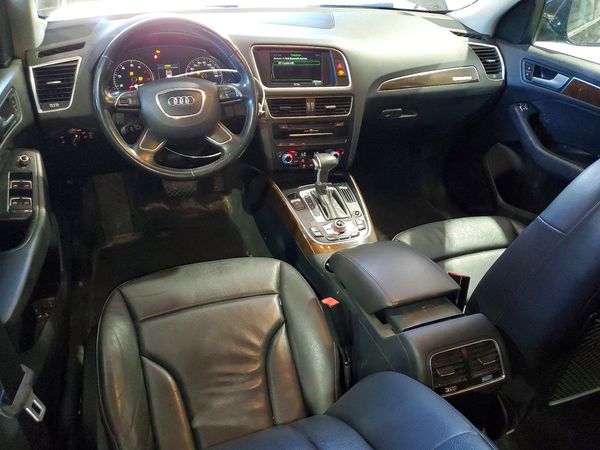 2013 AUDI Q5 Premium Plus