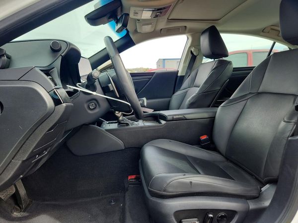 2024 LEXUS ES 300H 300h Premium