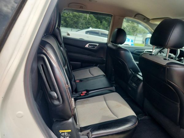 2020 NISSAN PATHFINDER SV