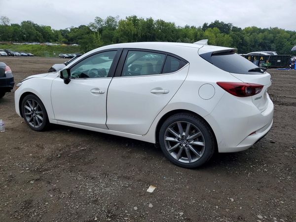 2018 MAZDA 3