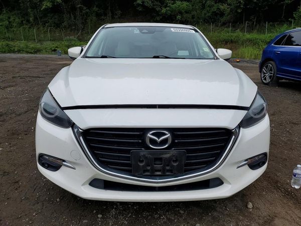 2018 MAZDA 3