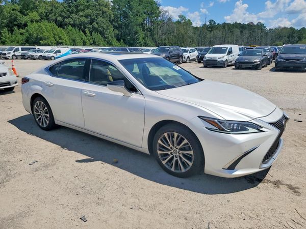 2019 LEXUS ES
