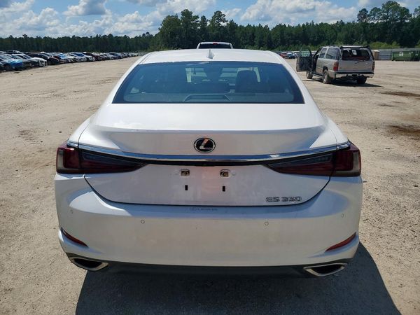 2019 LEXUS ES