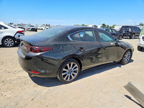 2021 MAZDA 3
