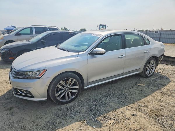 2017 VOLKSWAGEN PASSAT — DSFA — Front 3/4