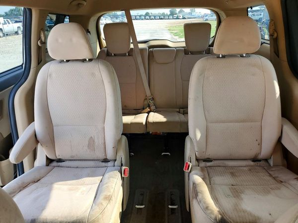 2016 KIA SEDONA