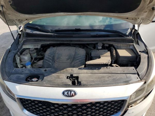 2016 KIA SEDONA