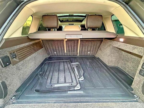2020 LAND ROVER RANGE ROVER P525 HSE LWB