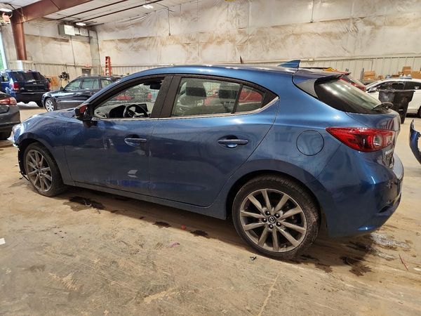 2018 MAZDA 3 Grand Touring