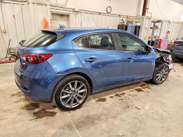 2018 MAZDA 3 Grand Touring