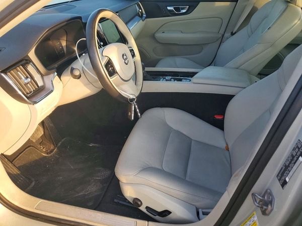 2019 VOLVO S60