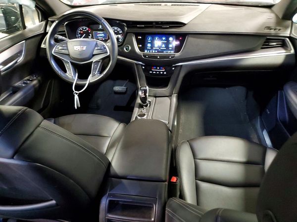 2021 CADILLAC XT5 Luxury