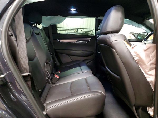 2021 CADILLAC XT5 Luxury