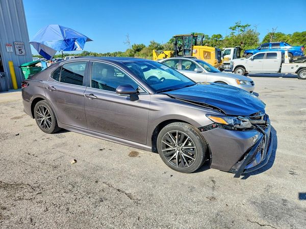 2024 TOYOTA CAMRY