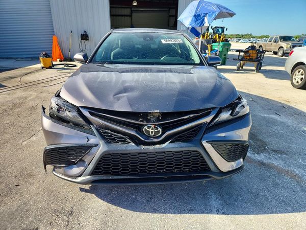 2024 TOYOTA CAMRY
