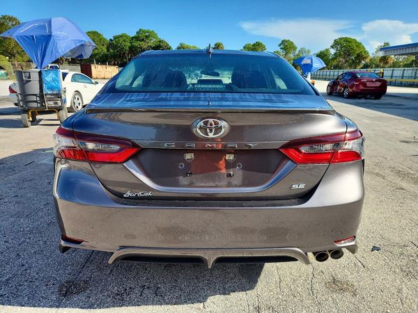 2024 TOYOTA CAMRY