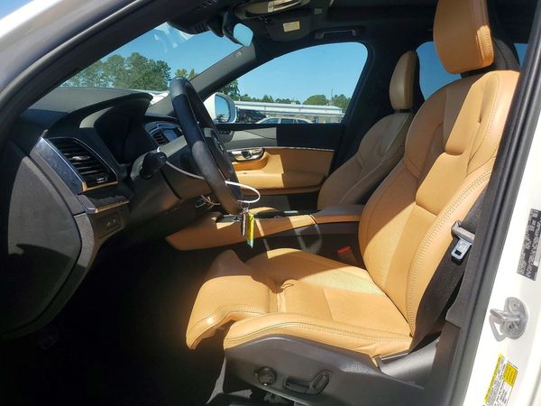 2023 VOLVO XC90 — DENT