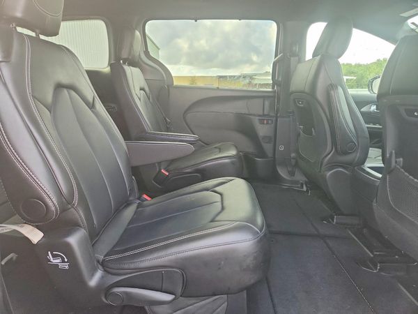 2026 CHRYSLER PACIFICA Select — PSRS
