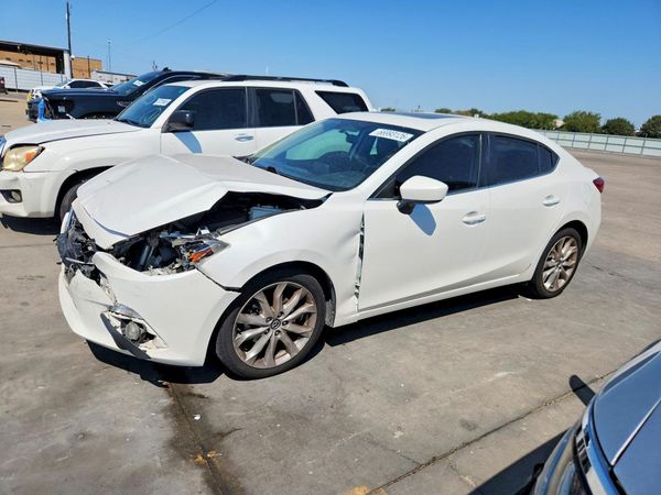 2015 MAZDA 3