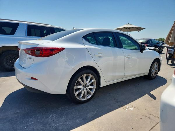 2015 MAZDA 3