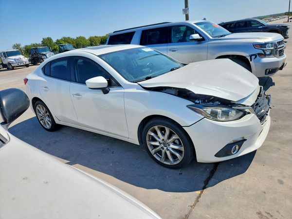 2015 MAZDA 3